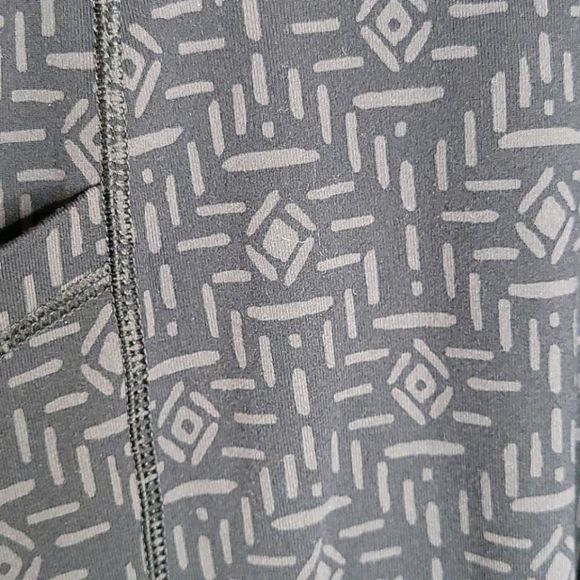 Lucy Powermax Capri leggings Small - Picture 3 of 8